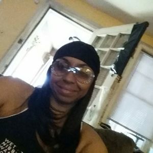 Meet your Posher, Marsha